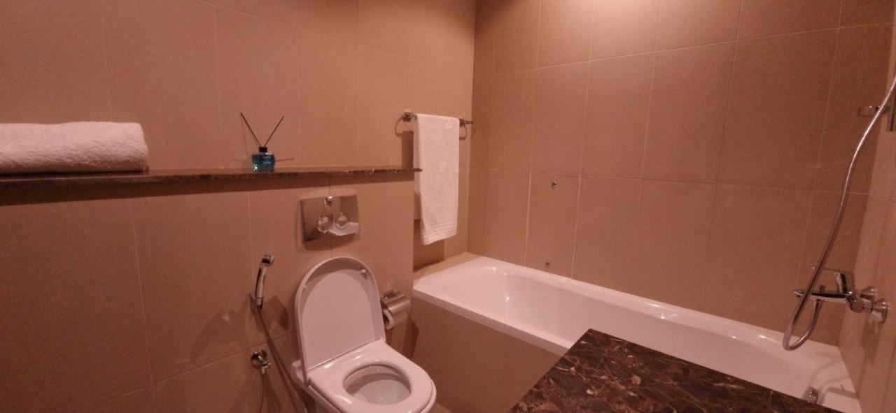 One 2Bhk Elegant Apartment In Muscat Bay 03 מראה חיצוני תמונה