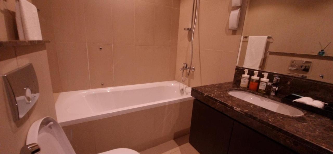One 2Bhk Elegant Apartment In Muscat Bay 03 מראה חיצוני תמונה